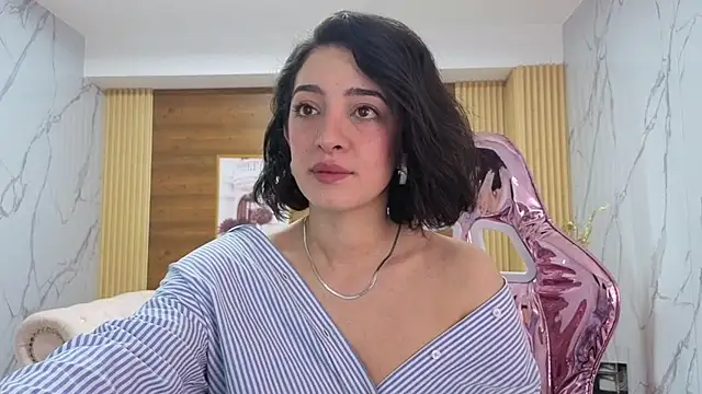 sara lopez s online show from April 2026 01:53:02 PM