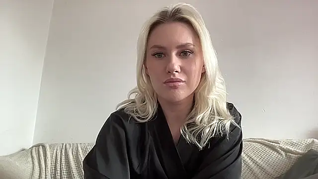 ElaraLuxxxe online show from September 2025 10:07:02 AM