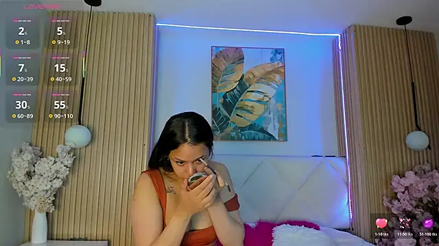 Mila Hank  online show from June 2026 12:29:01 PM