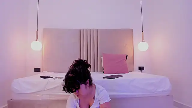 PamelaBonnet mml online show from November 2025 04:17:01 PM