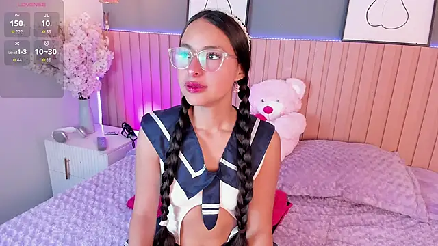 Annie  2 online show from October 2025 12:02:02 PM