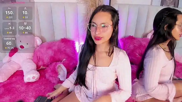 Annie  2 online show from October 2025 12:17:02 PM