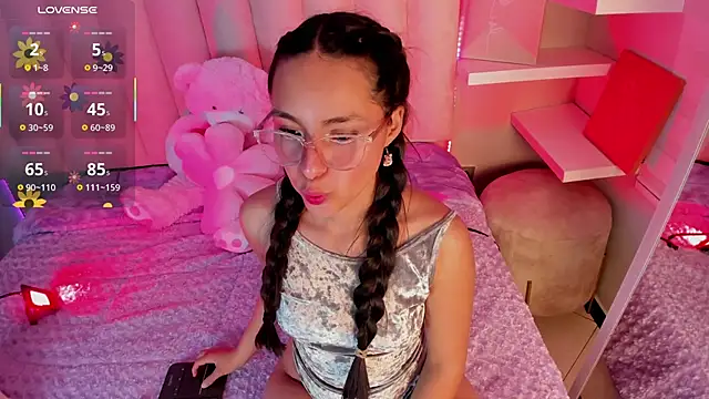 Annie  2 online show from December 2025 03:05:01 AM