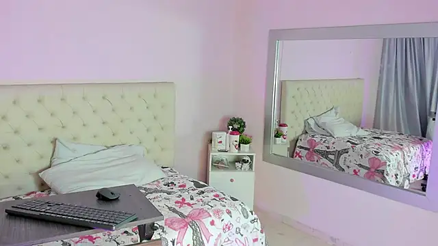 kiity horny  online show from February 2026 12:56:02 PM