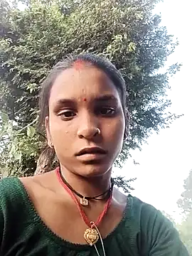 Idhika Jha online show from October 2025 11:30:01 AM