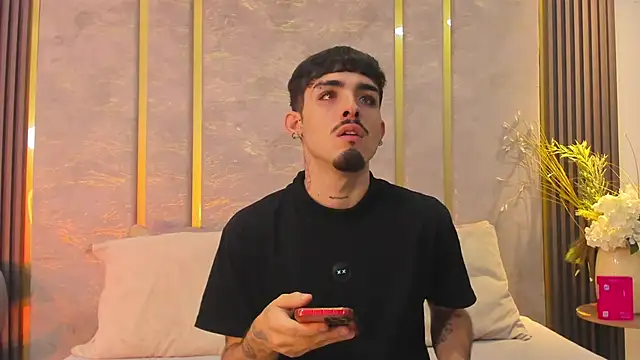 Snapshot of NikoStone_ chatting on September 2025 04:50:02 AM NikoStone online show from September 2025 04:50:02 AM