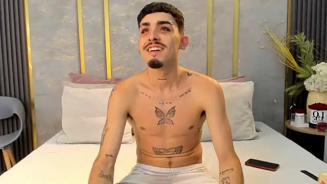 Snapshot of NikoStone_ chatting on November 2025 04:13:02 AM NikoStone online show from November 2025 04:13:02 AM