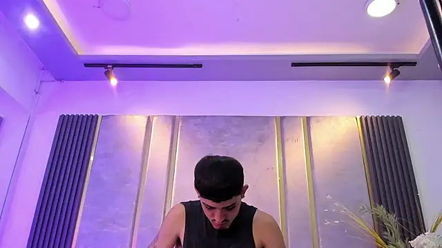 Snapshot of NikoStone_ chatting on November 2025 04:34:02 AM NikoStone online show from November 2025 04:34:02 AM