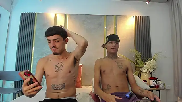 Snapshot of NikoStone_ chatting on November 2025 05:07:01 AM NikoStone online show from November 2025 05:07:01 AM