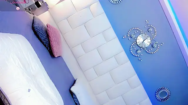 Snapshot of Naughty-sexy-girrl chatting on November 2025 04:55:01 AM Naughty-sexy-girrl online show from November 2025 04:55:01 AM