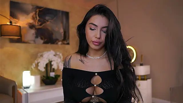 AishaaDevoe online show from November 2025 07:48:02 PM