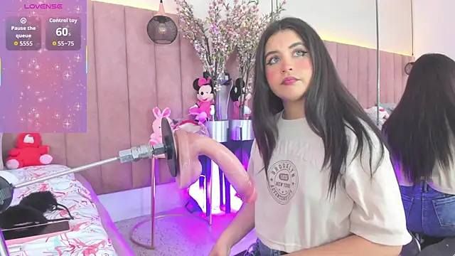 LizzyOlsen online show from October 2025 08:28:02 PM