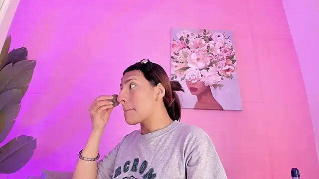 angelica cute12 online show from November 2025 06:18:02 PM