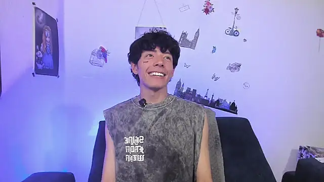 Dani Lips  online show from September 2025 11:30:01 PM