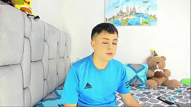 christopher Hot online show from February 2026 12:37:02 AM