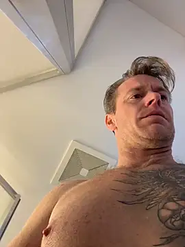 DILFiGuess11 online show from March 2026 06:08:01 AM