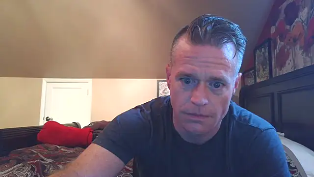 DILFiGuess11 online show from May 2026 02:57:02 PM