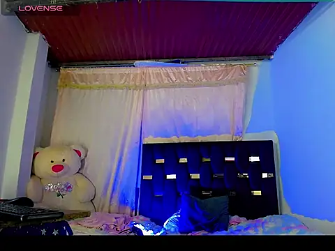 TheBlackwidows online show from November 2025 10:45:02 PM