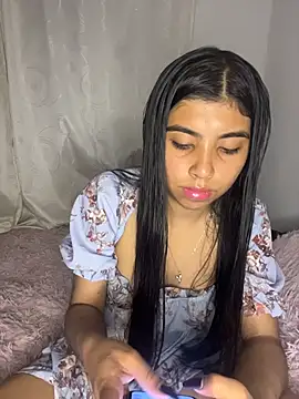 Snapshot of DianeSuns_ chatting on March 2026 04:07:01 AM DianeSuns online show from March 2026 04:07:01 AM