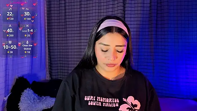 Kayleemorales online show from October 2025 04:15:02 PM