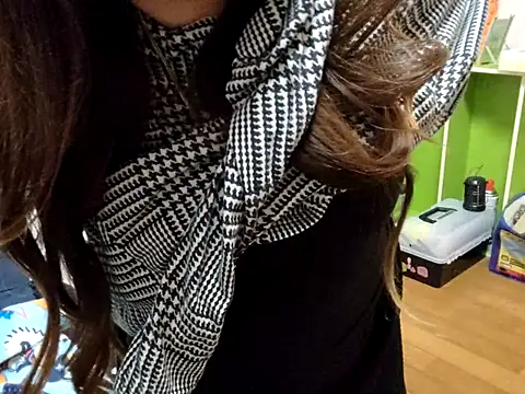 Snapshot of AYA_dayo chatting on November 2025 01:34:02 PM AYA dayo online show from November 2025 01:34:02 PM