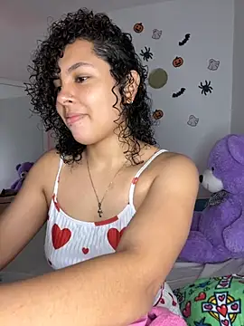 Snapshot of ViolettaMiller_ chatting on October 2025 01:30:02 AM ViolettaMiller online show from October 2025 01:30:02 AM