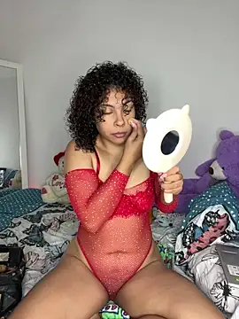 Snapshot of ViolettaMiller_ chatting on November 2025 01:10:01 PM ViolettaMiller online show from November 2025 01:10:01 PM