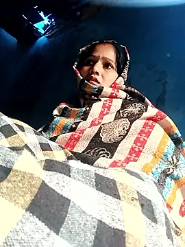 Jooli xx online show from December 2025 01:55:01 AM