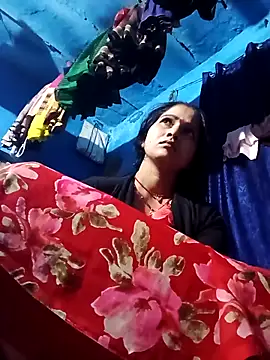 Jooli xx online show from March 2026 03:06:01 PM