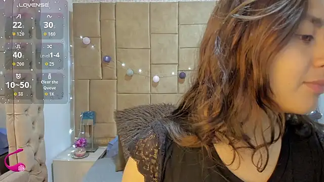 ambar 69  online show from November 2025 04:15:02 AM