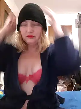 LiluLiluLilu online show from October 2025 08:29:02 PM