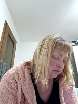 LiluLiluLilu online show from March 2026 08:35:02 PM