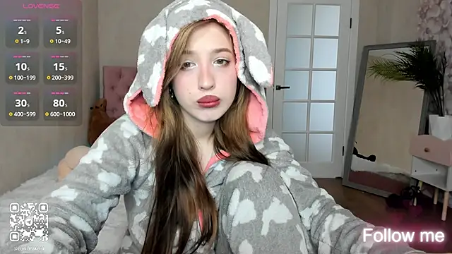 LightStar 18 online show from September 2025 10:38:02 AM