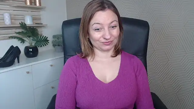 angelaSamt online show from December 2025 06:40:02 AM