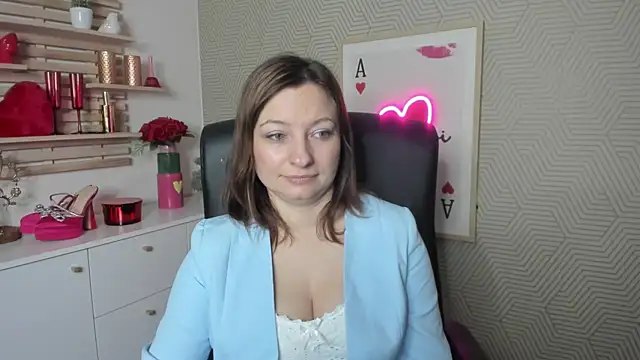 Snapshot of angelaSamt chatting on February 2026 06:34:01 AM angelaSamt online show from February 2026 06:34:01 AM