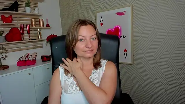Snapshot of angelaSamt chatting on July 2026 05:44:02 AM angelaSamt online show from July 2026 05:44:02 AM