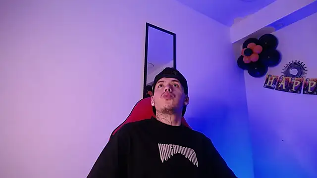 Anhonymus  online show from October 2025 03:39:02 AM