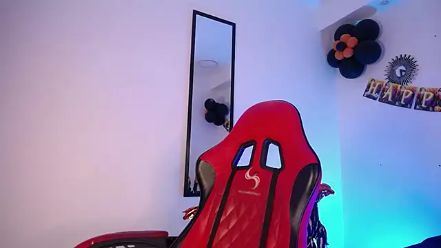 Anhonymus  online show from October 2025 04:24:02 AM