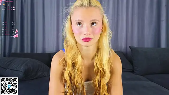 NaughtySeraphine online show from October 2025 06:12:01 AM