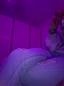 TigreBianca27 online show from November 2025 03:58:01 PM