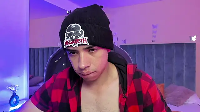 Muscle Scott online show from November 2025 12:38:01 PM