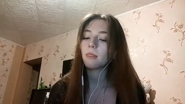 Sophiecuttie online show from September 2025 01:14:02 PM