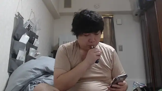 raterate555 online show from November 2025 12:37:02 PM