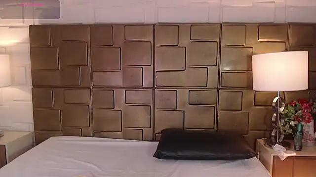 HatsaJones online show from October 2025 03:36:01 AM