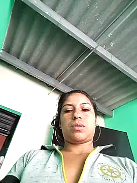 AnggelicaSwan21 online show from September 2025 03:17:01 PM