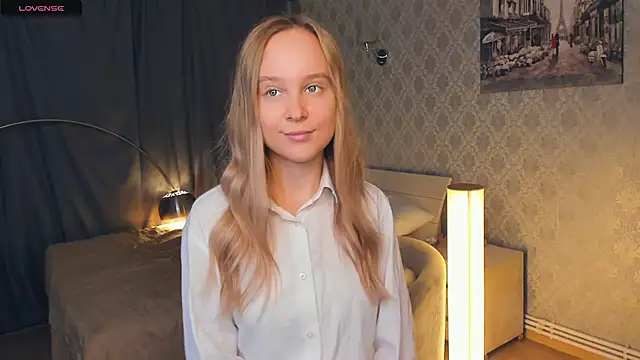 SoonMoor online show from October 2025 05:03:01 PM