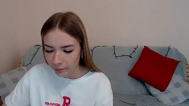 Snapshot of aSingleOne chatting on February 2026 07:02:01 AM aSingleOne online show from February 2026 07:02:01 AM