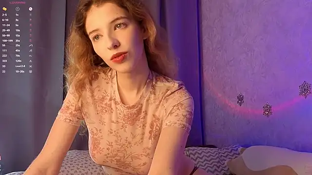 Sunflovery online show from December 2025 08:48:01 PM