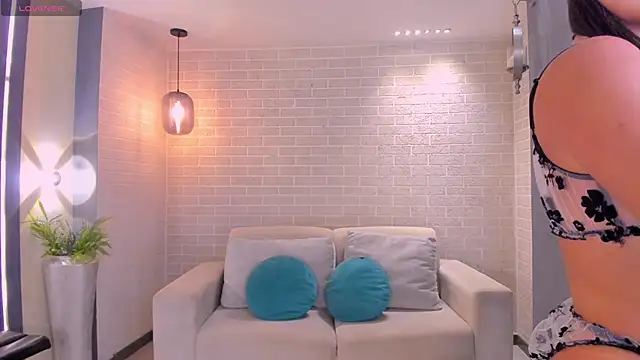 Snapshot of SussyBellX chatting on October 2025 08:08:01 PM SussyBellX online show from October 2025 08:08:01 PM