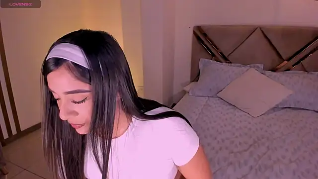 Snapshot of SussyBellX chatting on February 2026 03:26:01 AM SussyBellX online show from February 2026 03:26:01 AM